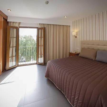 Rambla Emerita, Centro Ciudad Hotel Mérida