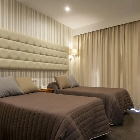 Rambla Emerita, Centro Ciudad Hotel