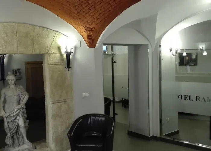 Rambla Emerita, Centro Ciudad 2*