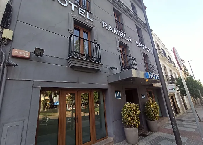 Rambla Emerita, Centro Ciudad 2*